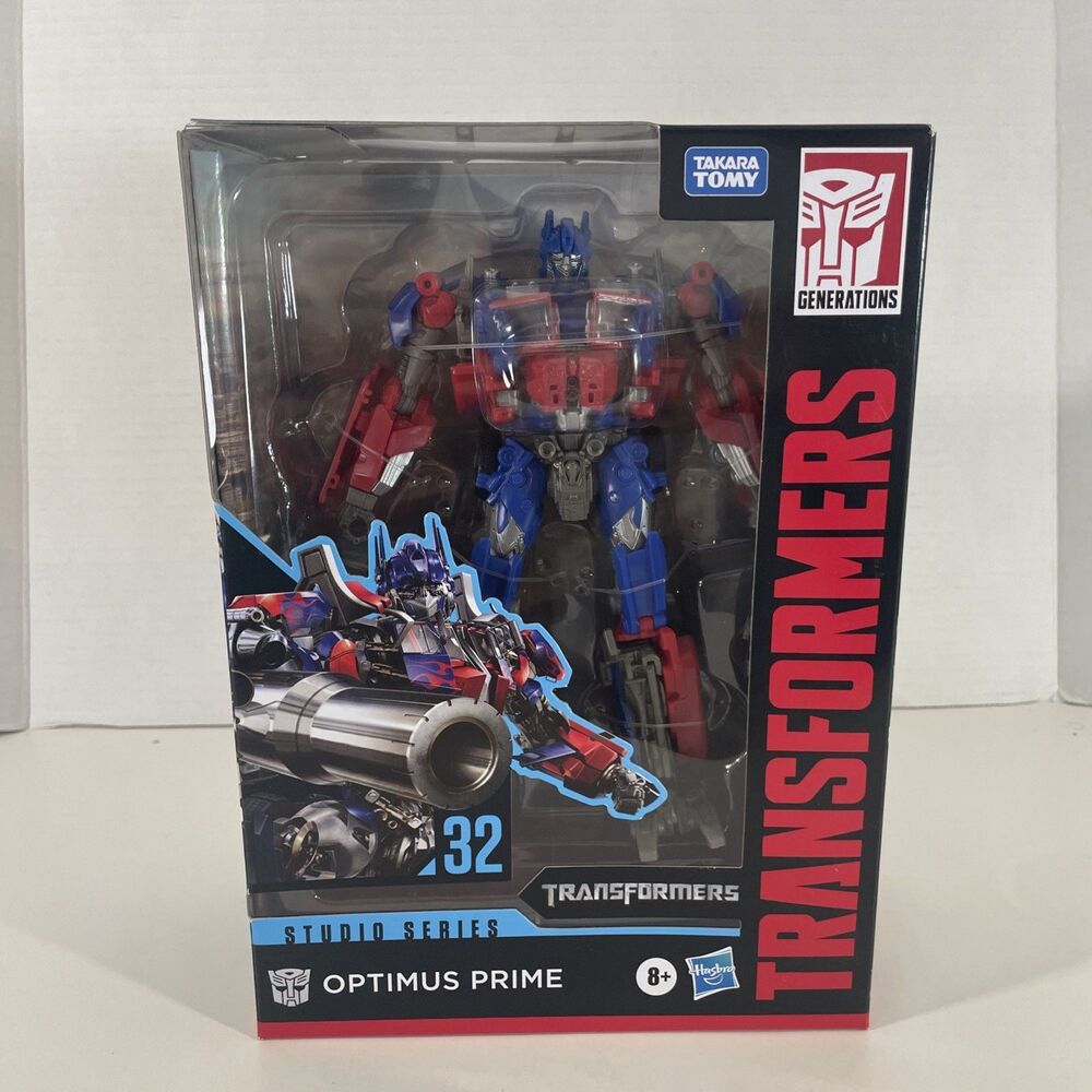 Transformers Studio Series 32 Optimus Prime Voyager Class Takara Tomy Hasbro NEW